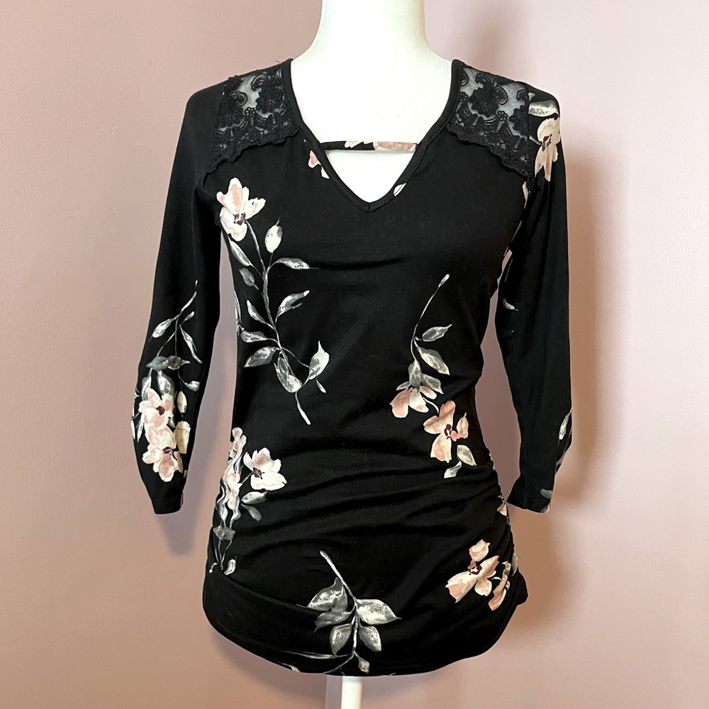 EUC Dressy Top